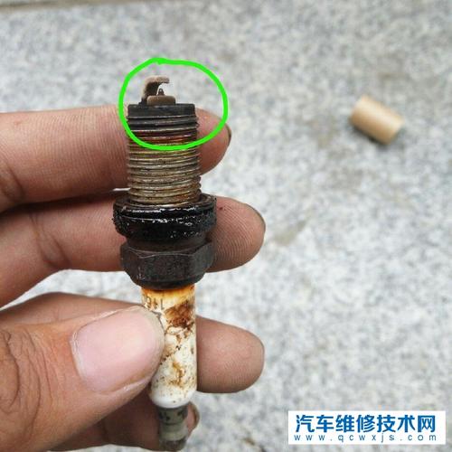 換了火花塞后怠速抖動是什么問題？火花塞有磨合期嗎？