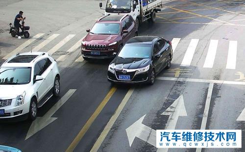 加塞汽車被撞，責任是如何劃分的？