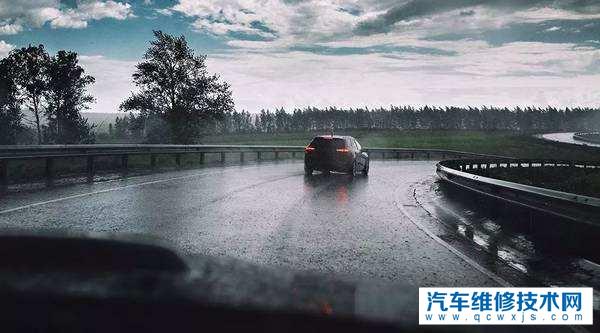 汽車輪胎打滑怎么處理?輪胎打滑如何預防？