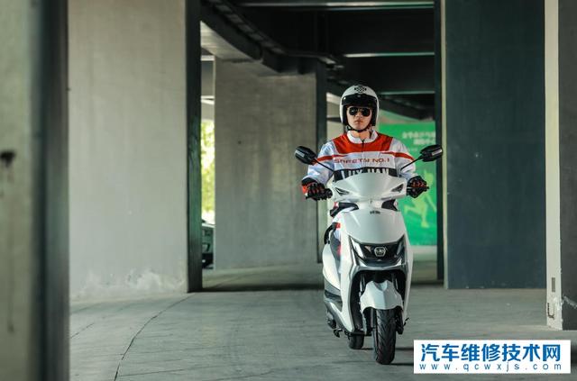 沒有電動車人都走路或者騎自行車，車禍會少一點嗎？道路會不堵嗎？