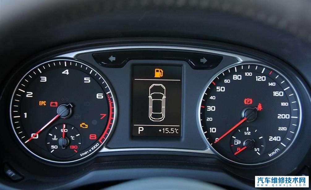 汽車scr燈亮是什么意思？汽車scr燈亮影響汽車駕駛嗎？