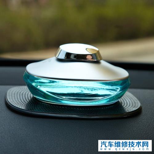車載香水作用是什么？選購(gòu)車載香水的注意事項(xiàng)