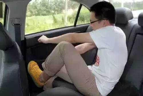 車門打不開是什么問題?汽車后門打不開該怎么處理?