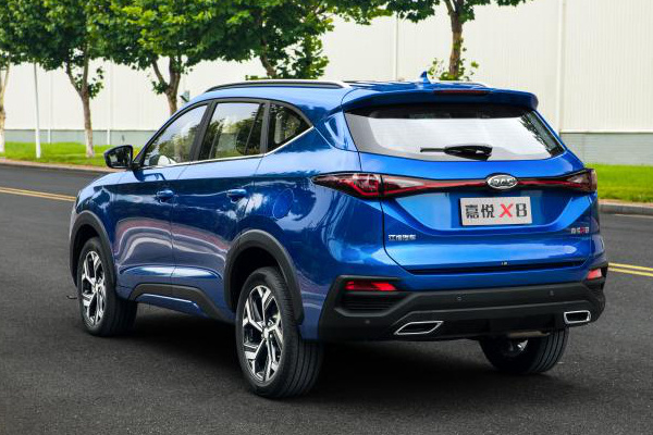 江淮嘉悅X8實車圖曝光并提供5/6/7座多種選擇