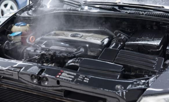 汽車冒煙是什么原因？汽車冒煙怎么處理？