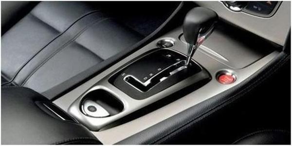 手動擋爬坡用幾檔？用一擋爬坡會不會傷車？