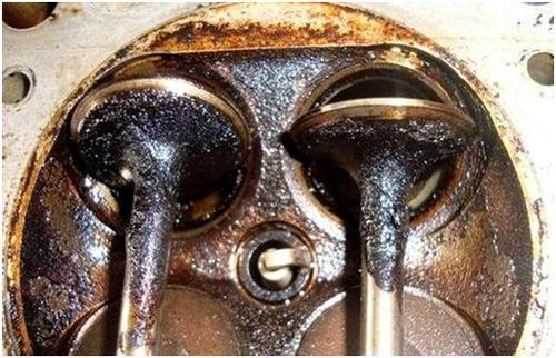 汽車發(fā)動(dòng)機(jī)噪音大是什么原因？如何解決？