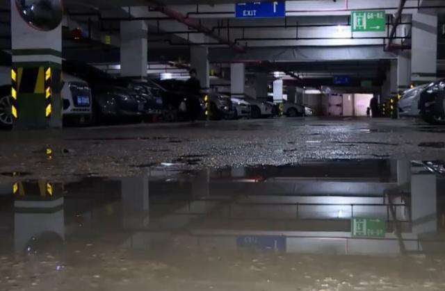 【停車也有講究，這幾種方式停車都是錯誤的，嚴重毀車】圖3