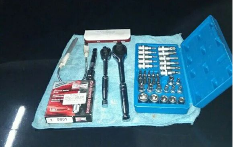 奧迪A4L火花塞型號及更換方法講解