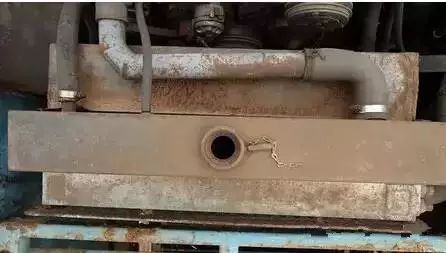 發動機水溫高是什么原因造成的？