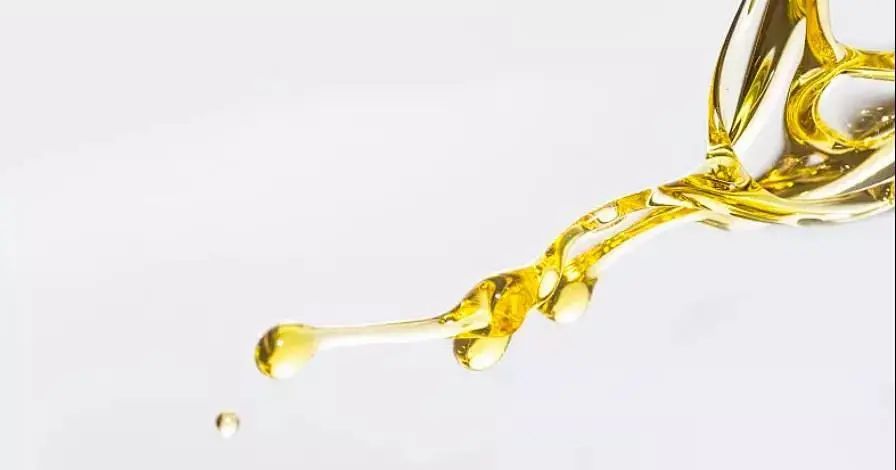 發(fā)動機油泥積碳產(chǎn)生的原因與解決方法