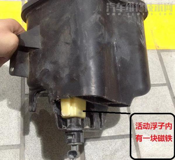 客戶(hù)反映防凍液液位低，車(chē)輛儀表提示報(bào)警