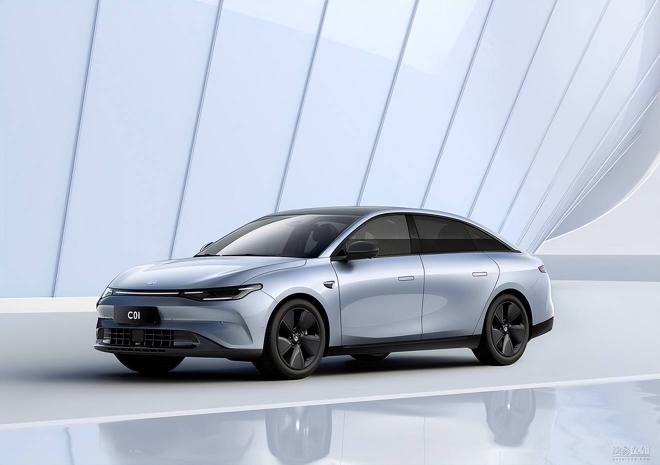 ?國(guó)產(chǎn)品牌車發(fā)展的較為迅速，推出了不少造型帥氣，內(nèi)飾足夠用心，動(dòng)力方面也不弱的車型。