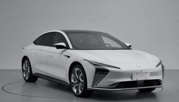 都市精英層次看看這款，智己L7 。