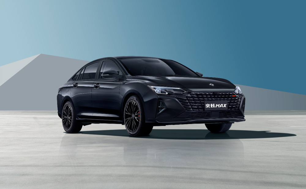 今天我們就給大家介紹下東風乘用車奕炫這款車。